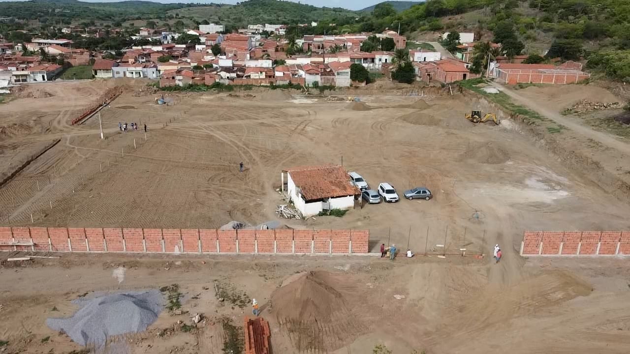 Construção do Estádio de Futebol de Assaré