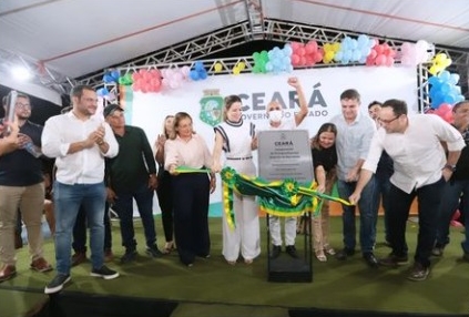 Prefeito de Potengi Edson Veriato (PT), inaugura Brinquedo-Praça e Academia Popular no Distrito de Barreiros