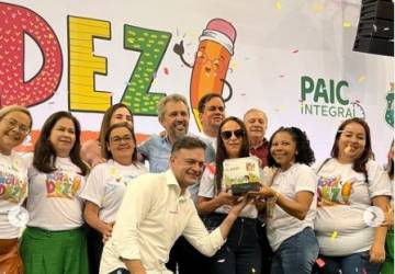 Campos Sales: Prefeito João Luiz (PT), comemora o reconhecido com o Prêmio Escola Nota 10
