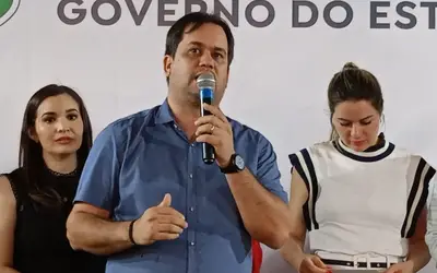 Campos Sales: Prefeito João Luiz (PT) anuncia reajuste salarial para professores acima da proposta federal